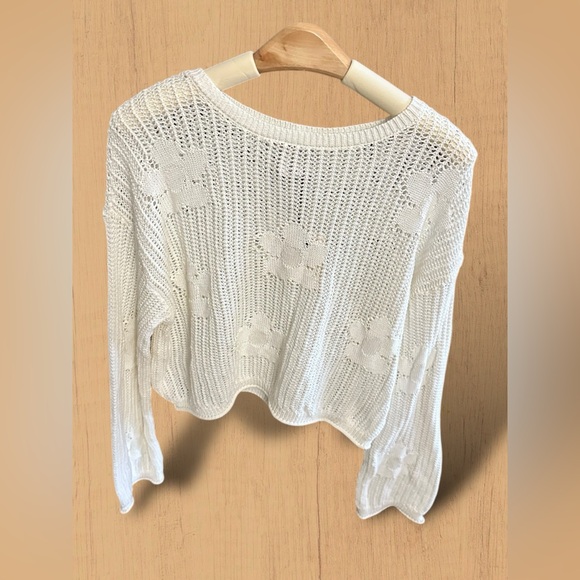 Off White / Cream Knitted Flower Detail Sweater / Cropped Sweatshirt | Sz: S NWT - Picture 2 of 11